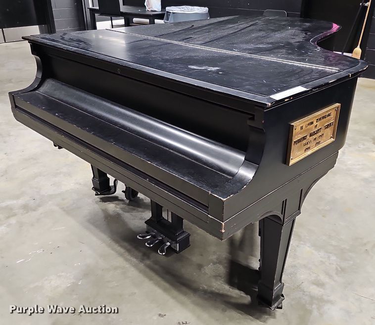 image for item MD9841 Steinway and Sons  grand piano