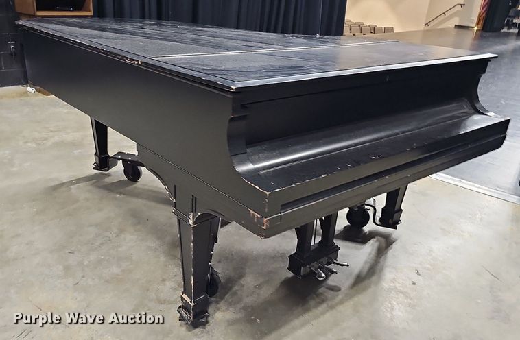 image for item MD9841 Steinway and Sons  grand piano