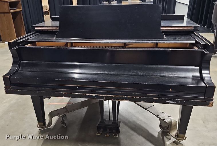 image for item MD9842 Baldwin  baby grand piano