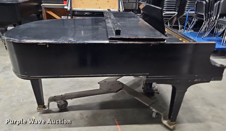 image for item MD9842 Baldwin  baby grand piano