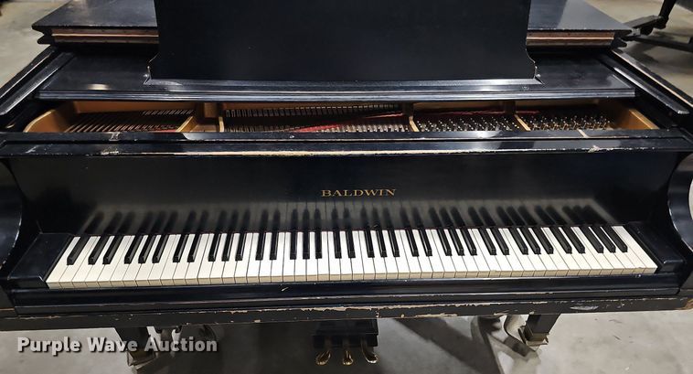 image for item MD9842 Baldwin  baby grand piano