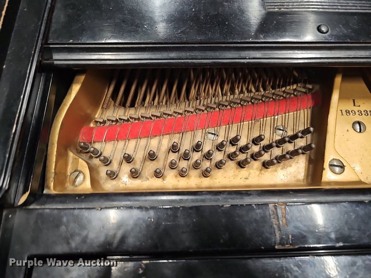 image for item MD9842 Baldwin  baby grand piano