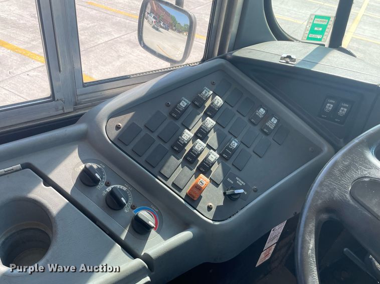 image for item ME9858 2015 IC Corporation PC105  school bus