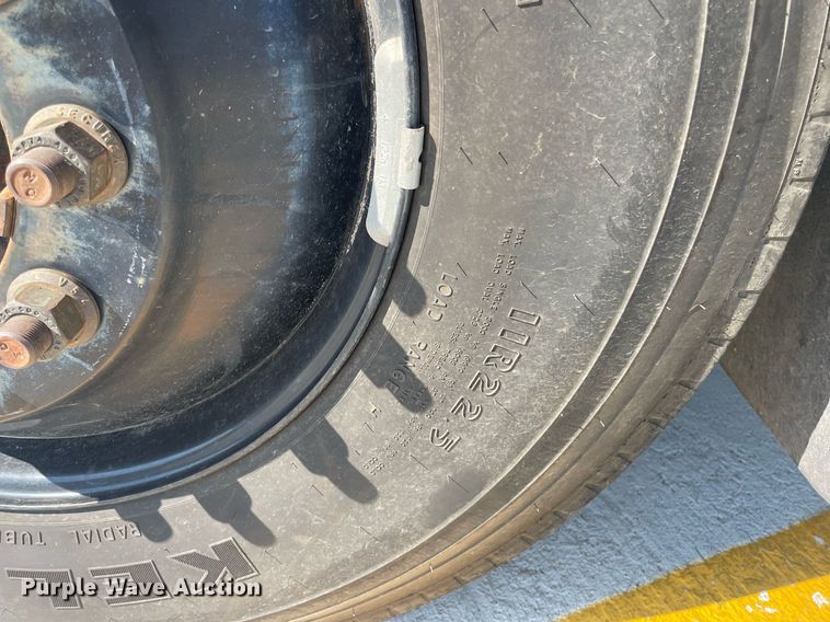 image for item ME9858 2015 IC Corporation PC105  school bus