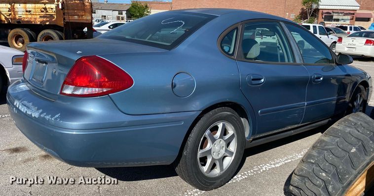 image for item MG9882 2006 Ford Taurus