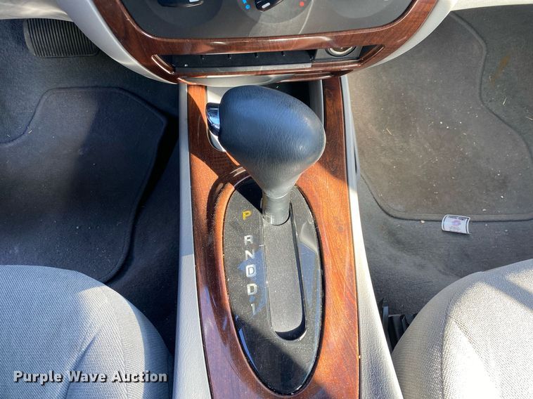 image for item MG9882 2006 Ford Taurus