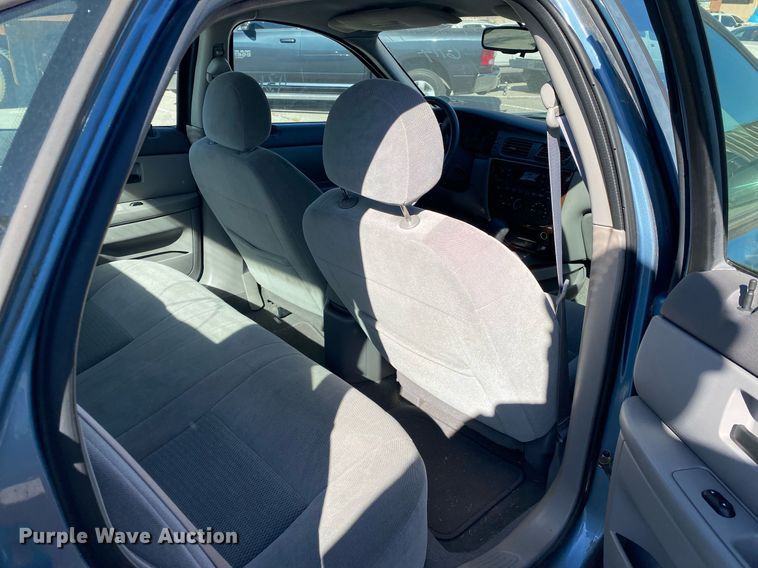 image for item MG9882 2006 Ford Taurus