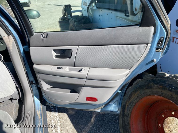 image for item MG9882 2006 Ford Taurus