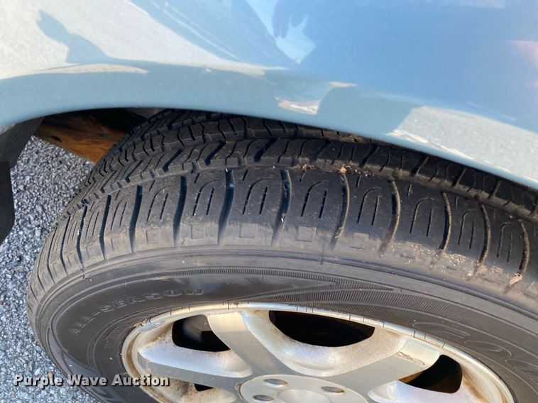 image for item MG9882 2006 Ford Taurus