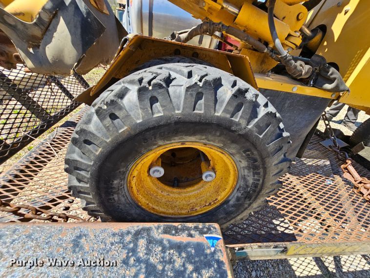 image for item MI9479 2001 Vermeer SC252  stump grinder