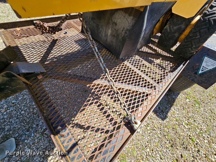 image for item MI9479 2001 Vermeer SC252  stump grinder