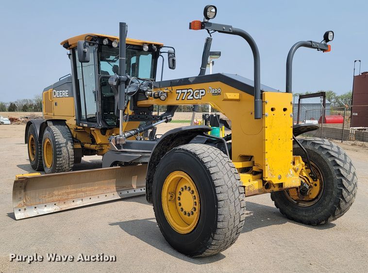 image for item ML9387 2016 John Deere 772GP  motor grader