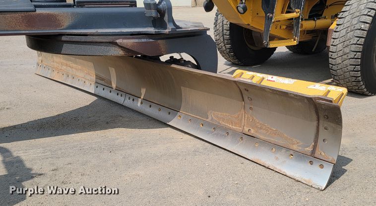 image for item ML9387 2016 John Deere 772GP  motor grader