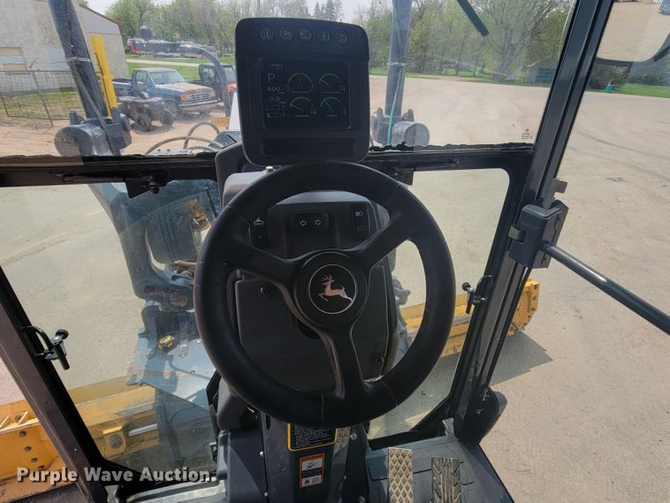 image for item ML9387 2016 John Deere 772GP  motor grader