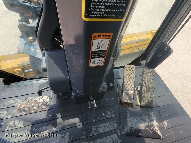 image for item ML9387 2016 John Deere 772GP  motor grader