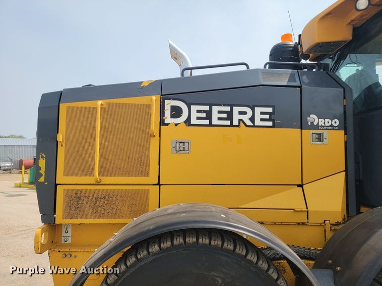 image for item ML9387 2016 John Deere 772GP  motor grader