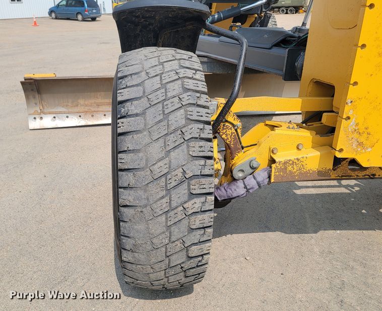 image for item ML9387 2016 John Deere 772GP  motor grader