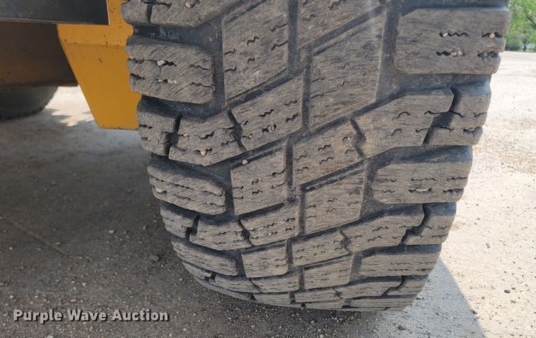 image for item ML9387 2016 John Deere 772GP  motor grader