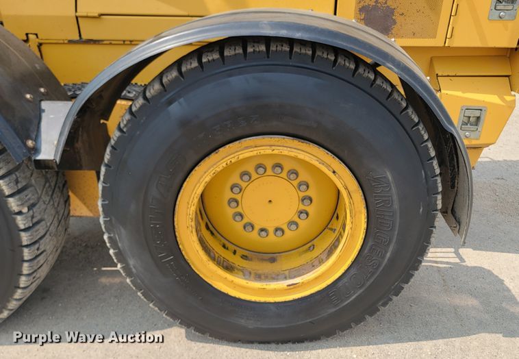 image for item ML9387 2016 John Deere 772GP  motor grader