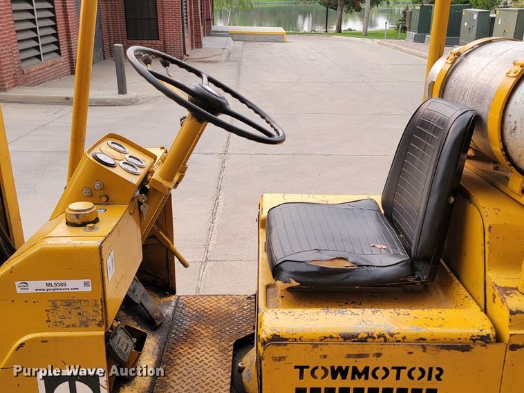 image for item ML9389 Towmotor 502SLP5024  forklift