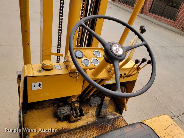 image for item ML9389 Towmotor 502SLP5024  forklift