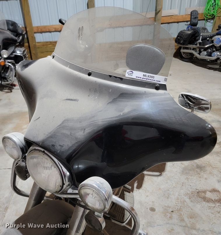 image for item ML9395 1998 Harley Davidson FLHT  motorcycle