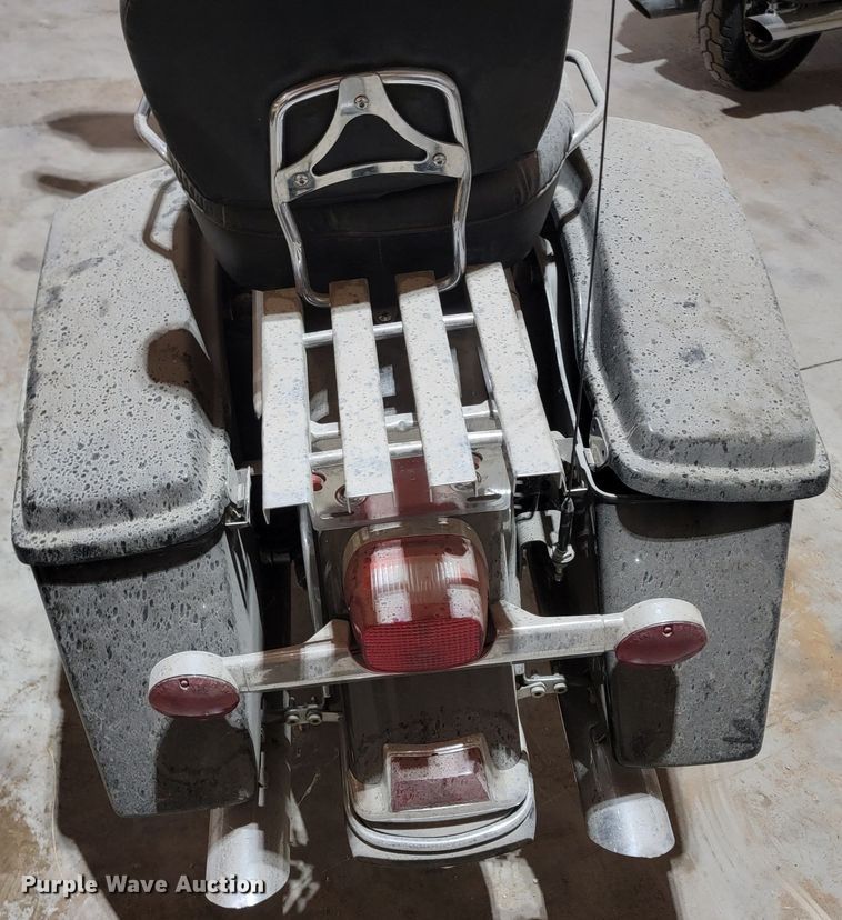 image for item ML9395 1998 Harley Davidson FLHT  motorcycle