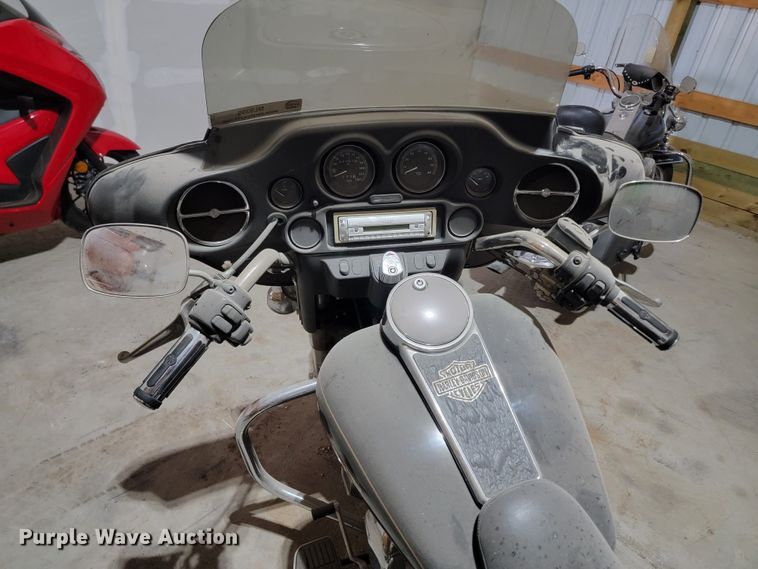 image for item ML9395 1998 Harley Davidson FLHT  motorcycle