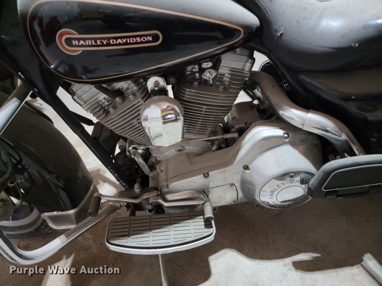 image for item ML9395 1998 Harley Davidson FLHT  motorcycle