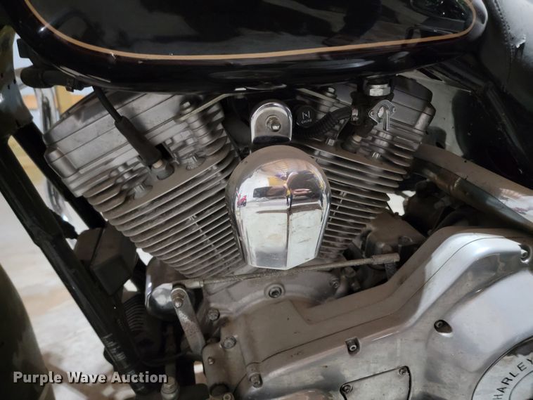 image for item ML9395 1998 Harley Davidson FLHT  motorcycle