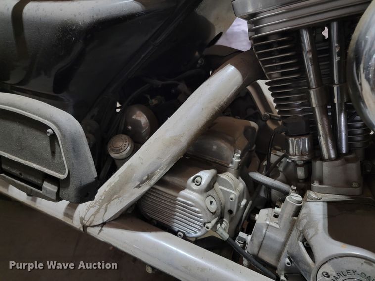 image for item ML9395 1998 Harley Davidson FLHT  motorcycle