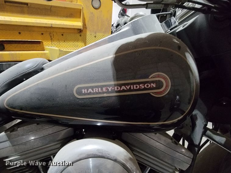 image for item ML9395 1998 Harley Davidson FLHT  motorcycle