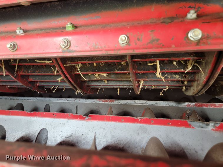 image for item ML9434 1981 International 1420 Axial-Flow  combine