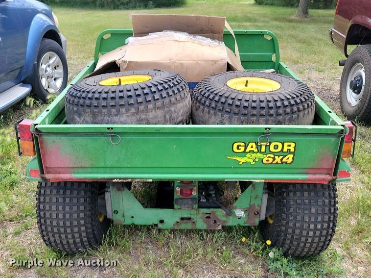 image for item ML9455 2001 John Deere Gator 6X4  utility vehicle