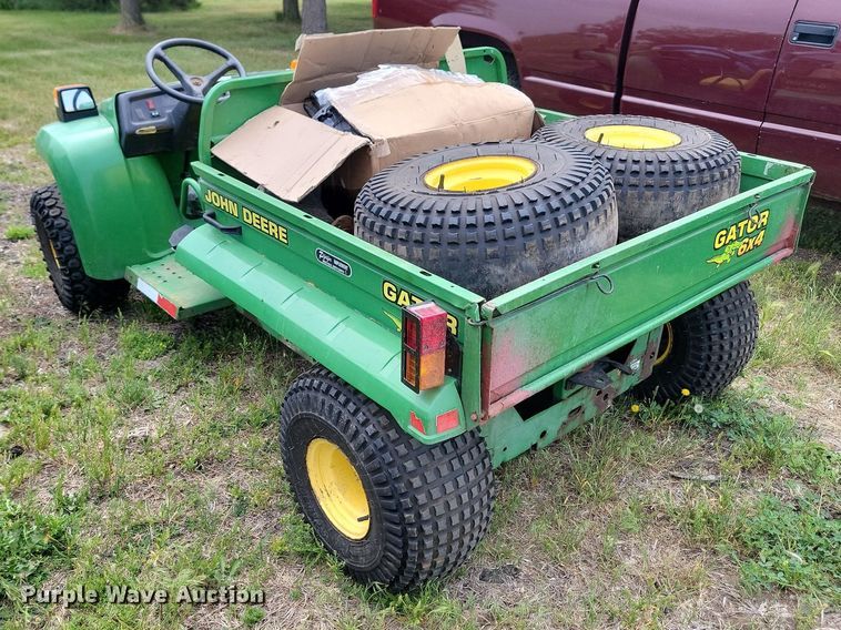 image for item ML9455 2001 John Deere Gator 6X4  utility vehicle