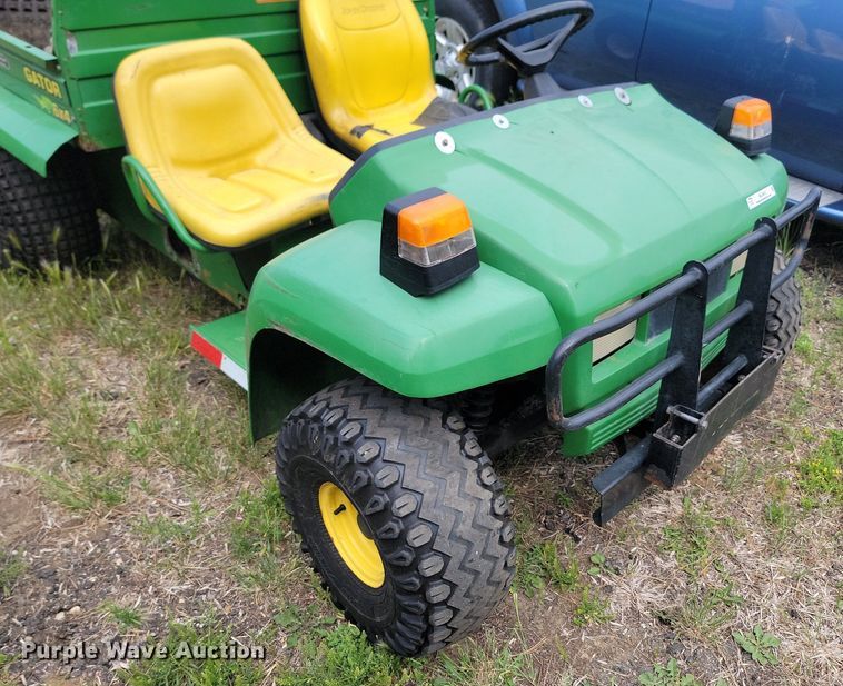 image for item ML9455 2001 John Deere Gator 6X4  utility vehicle