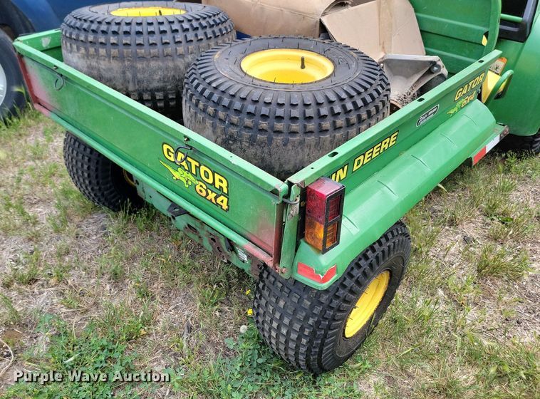 image for item ML9455 2001 John Deere Gator 6X4  utility vehicle