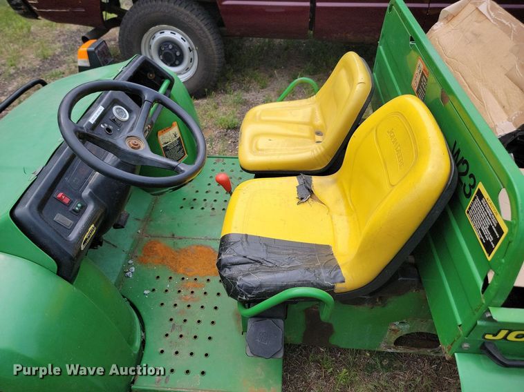 image for item ML9455 2001 John Deere Gator 6X4  utility vehicle