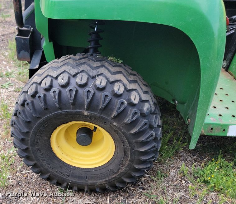 image for item ML9455 2001 John Deere Gator 6X4  utility vehicle