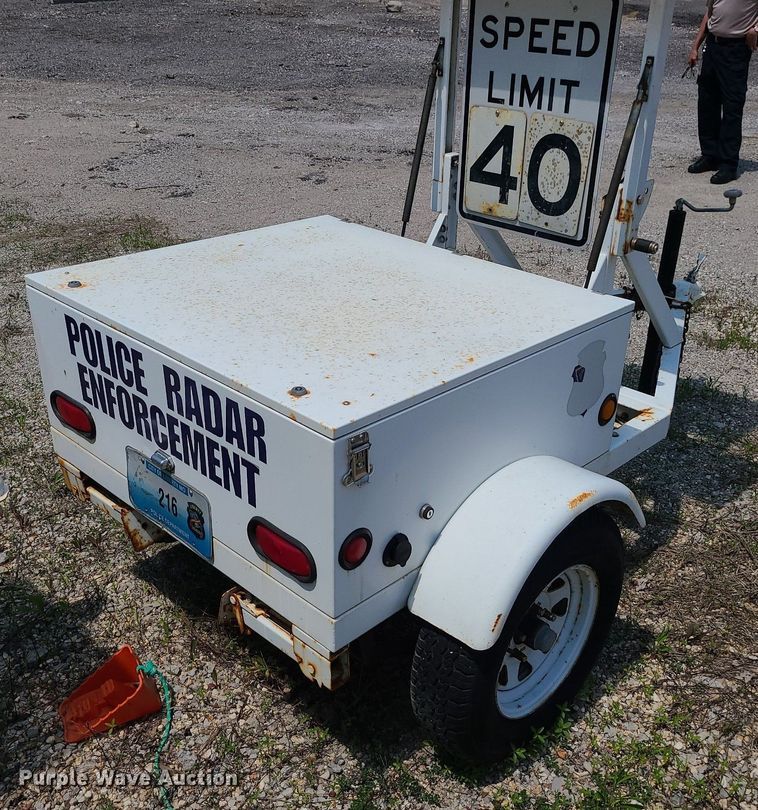 image for item MO9840 Radar speed sign trailer