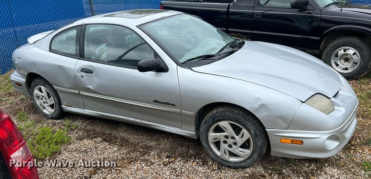 image for item MY9791 2000 Pontiac Sunfire