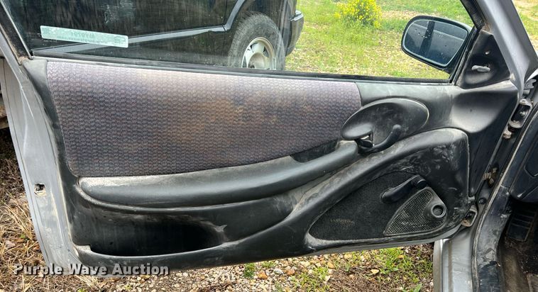 image for item MY9791 2000 Pontiac Sunfire