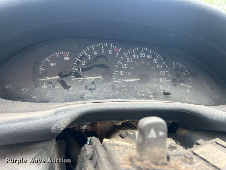 image for item MY9791 2000 Pontiac Sunfire