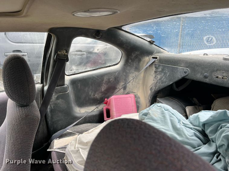 image for item MY9791 2000 Pontiac Sunfire