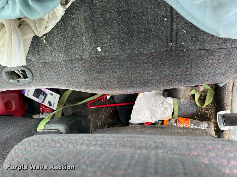 image for item MY9791 2000 Pontiac Sunfire