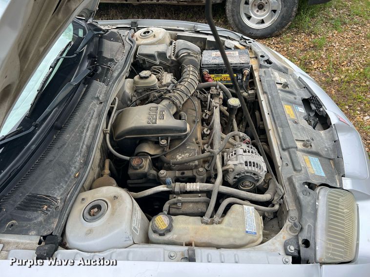 image for item MY9791 2000 Pontiac Sunfire