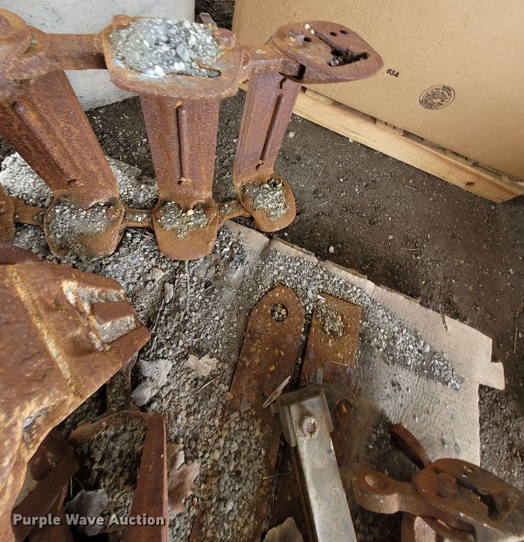 image for item NX9401 Skid steer tracks