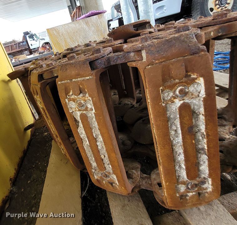 image for item NX9401 Skid steer tracks