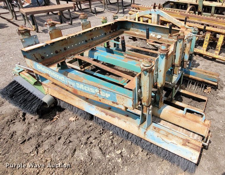 image for item NX9414 Bannerman  Diamond Master BDM6  top dresser