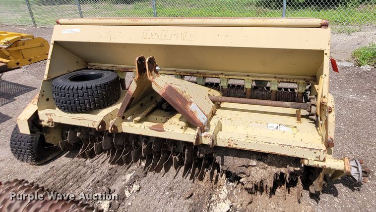 image for item NX9415 (2) Land Pride OS1572 overseeders